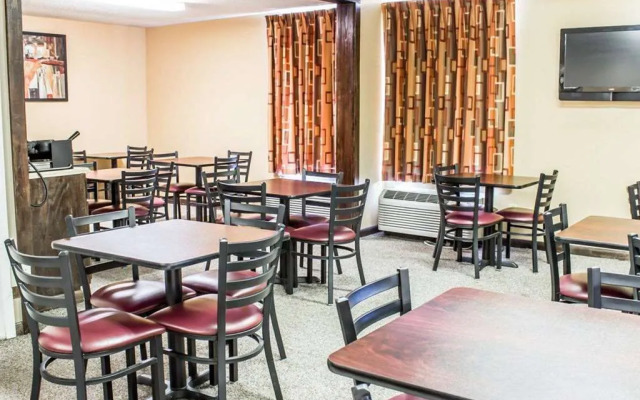 Econo Lodge Burlington