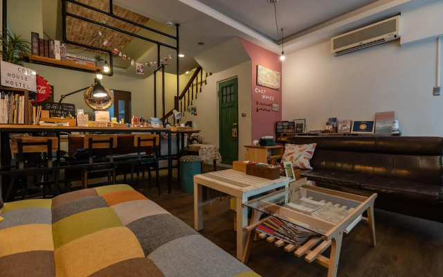 Cozy House Hostel