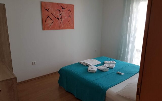 2 Bedroom Apartment Marko With Terrace and sea View