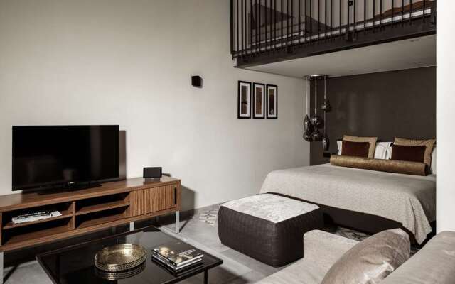 1926 Le Parisot Boutique Suites