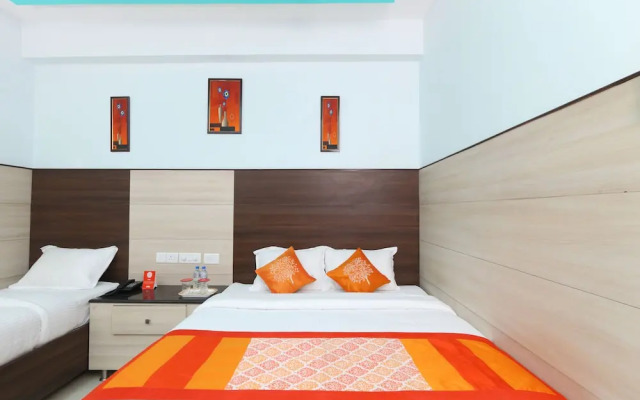 OYO 15857 Saibala Budget Hotel
