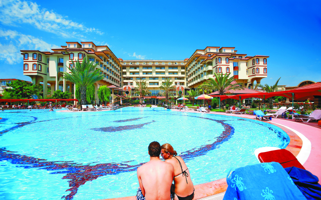 Nova Park Hotel