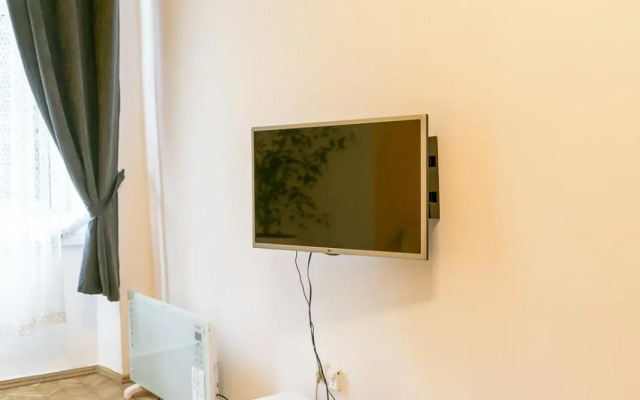 Red & Yellow Apartment