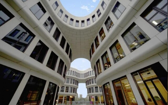 Echarm Hotel (Shanghai Hongqiao Hub National Exhibition Center)