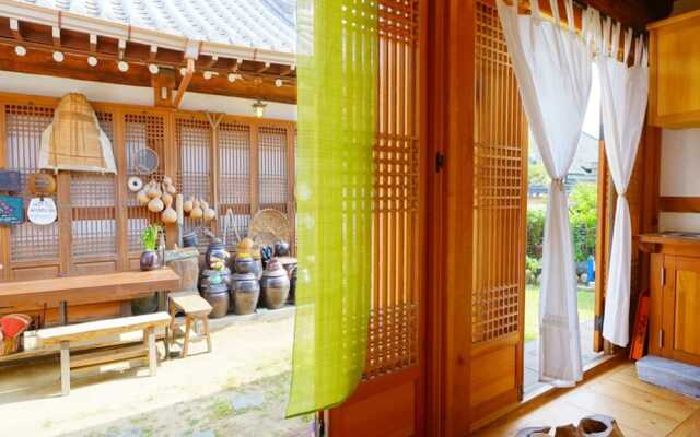 Jeonju Parkgane Hanok Stay