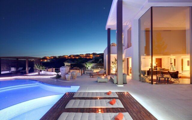 Contemporary Villa, Golf La Alquería, Benahavis, Marbella