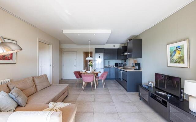 2 BDR Villefranche-sur-Mer Sea View Parking and Swimming Pool