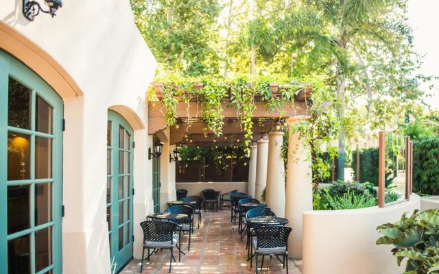 Inn By The Harbor