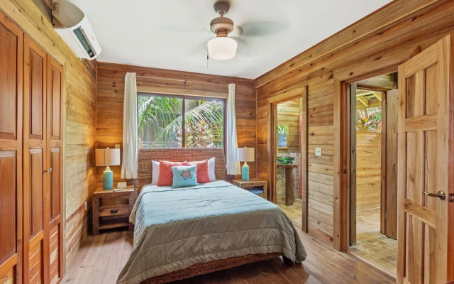 The Island Hub at Red Frog Beach Resort