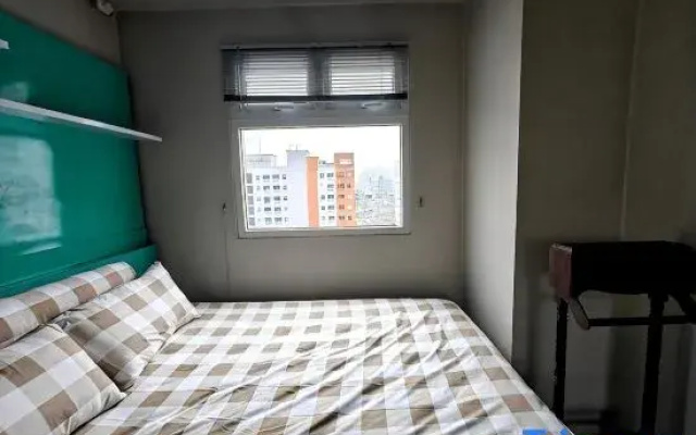 Cozy 2BR Pramuka Apt Tower Penelope Pool&Wi-Fi