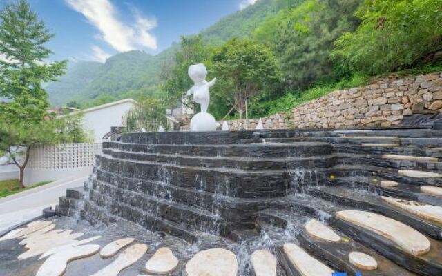 Cenxi Resort