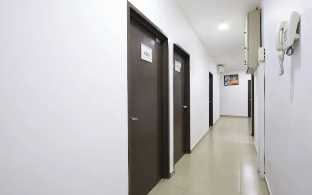 OYO 89497 Dream Nur Hotel