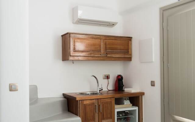 Allure Breeze Suites