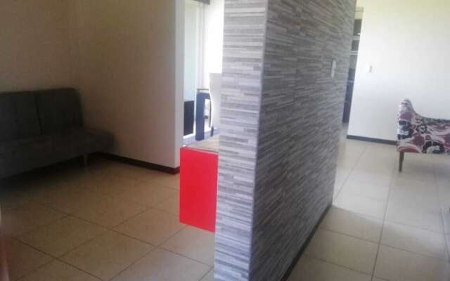 Apartment by airport on way to beach