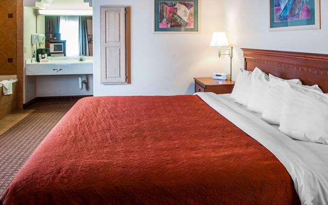 Quality Inn & Suites Las Cruces - University Area