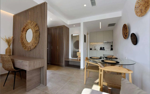 Anais Milos Suites