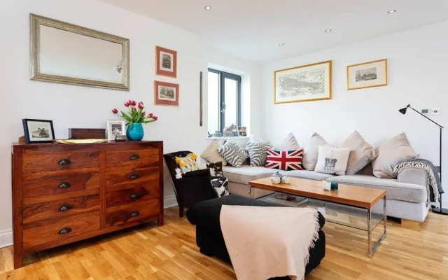 Veeve - Modern Mews