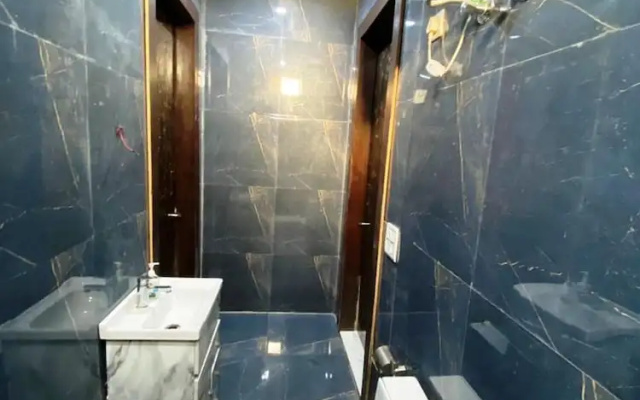 GoBravo 72 - 3BHK Farm with Pool & Garden Sec150 Noida