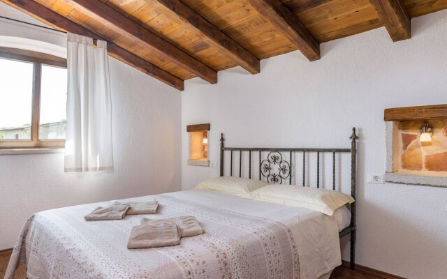 Elegant Villa in Istria With Outdoor Pool