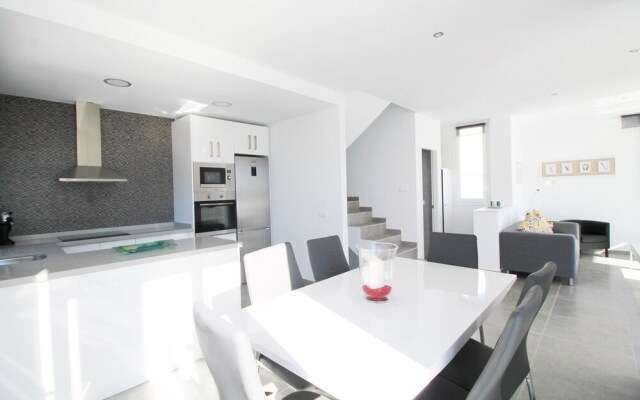 1062 Villa Picasso