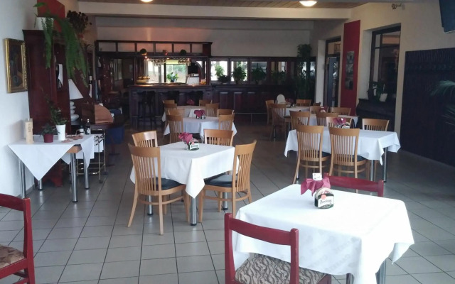 Hotel Rozvoj