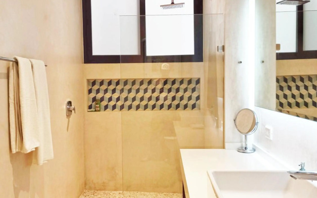 Central Park 103 Cozy and Modern Studio Spa Restaurant Gym