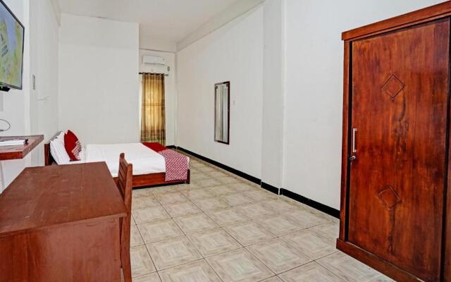 OYO 91872 Sweet 17 KostNearJatim Park Surabaya