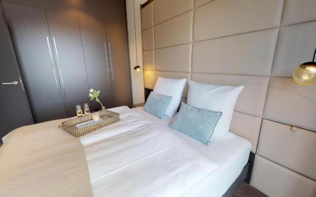 White Pearl Apartment 4.50