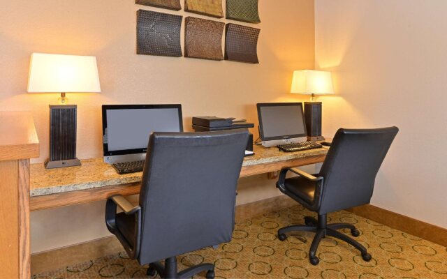 Best Western Plus Plaza Hotel