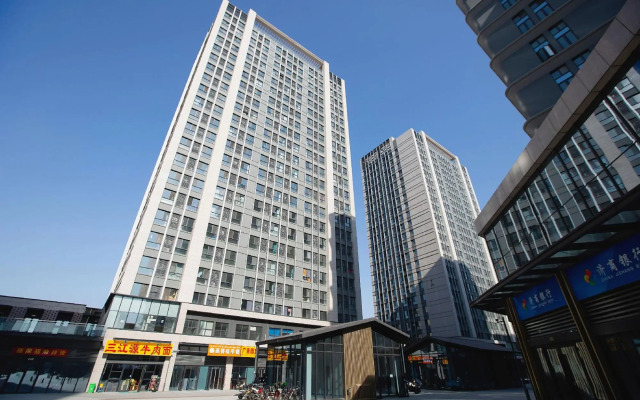 Super 8 Hotel (Jinan  Pengjiazhuang Metro Station Licheng Second Middle School)