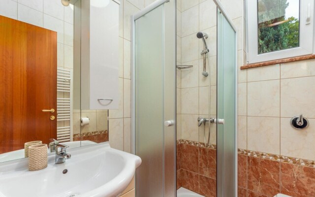 Nice Home in Njivice with Hot Tub, WiFi & 1 Bedrooms