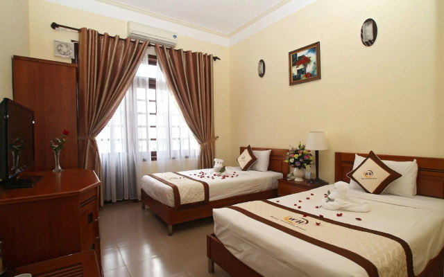 White House Hotel