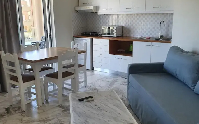Oliva Beach Studios & Apartments