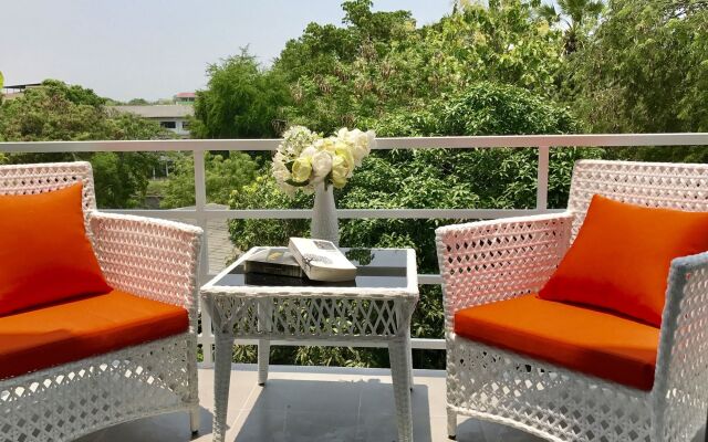 The Beach Cha Am Residence