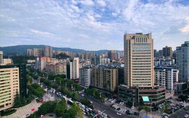 Huaxia Conifer Hotel