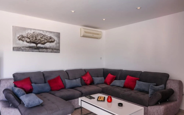 Mario - With Pool - H