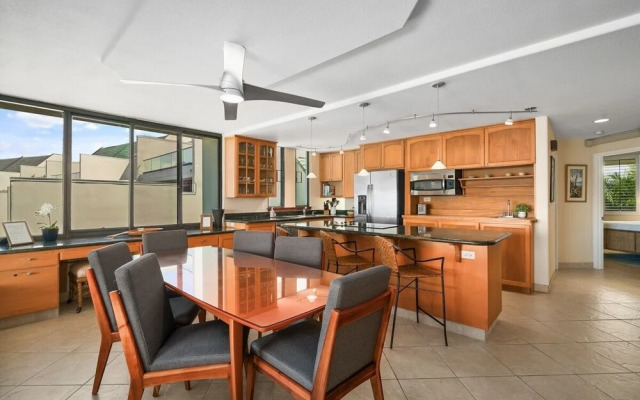 Puu Poa 306 2 Bedroom Condo