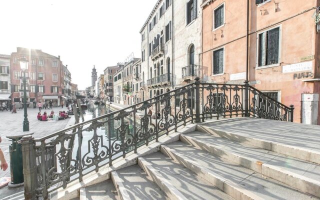 Cà Rezzonico Apartment R&R