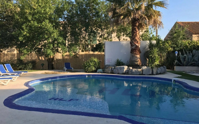 Hotel le president GARE TGV NIMES PONT DU GARD