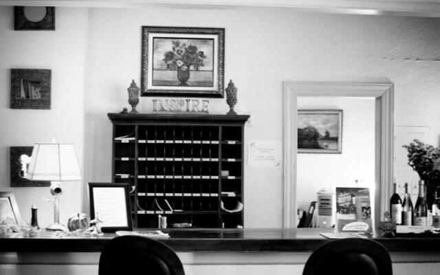 Inn At The Olde Silk Mill