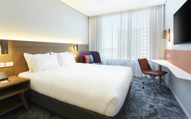Holiday Inn Express Sydney Airport by IHG – Guest Rooms – Sydney