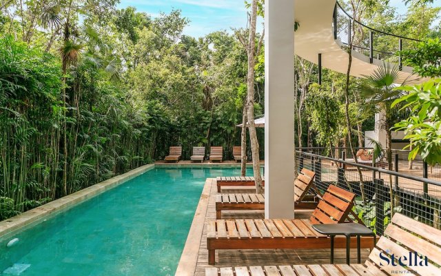 3 Story Home with Private Roof Pool and Tropical Views