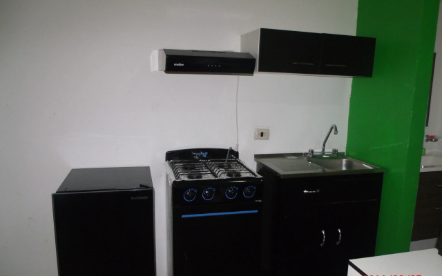 Unidades Privadas con AC-TV-WiFi y Estacionamiento en Centro de MTY