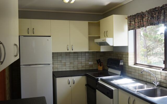 Bundilla 3 - Lake views from the Balcony