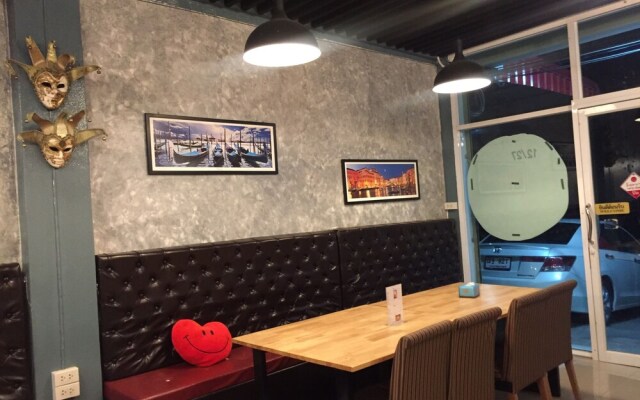 Queen Place Saraburi