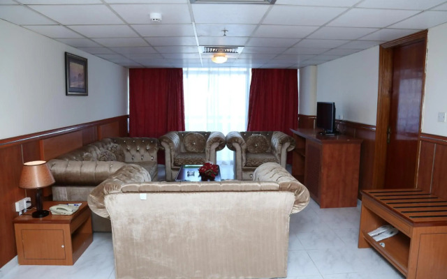 Grand Nova Hotel