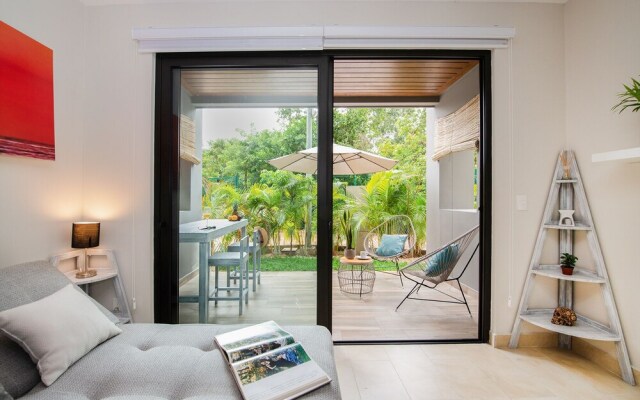 Private Garden Condo by Concierge4u