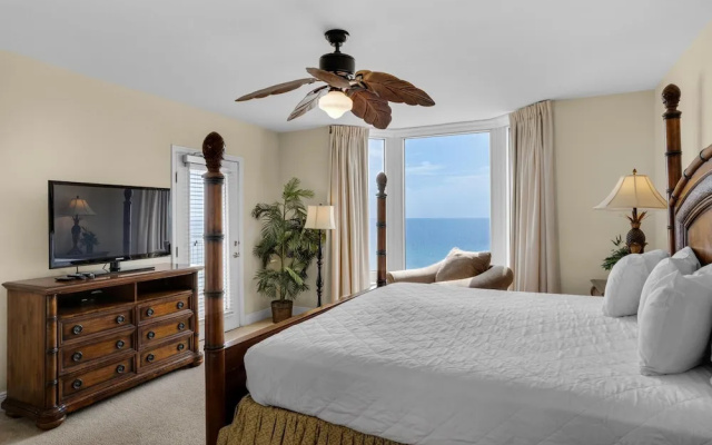 Emerald Beach 930