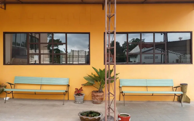 New Wanchai Hotel Pakchong