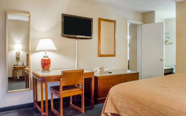 Quality Inn & Suites Burnham